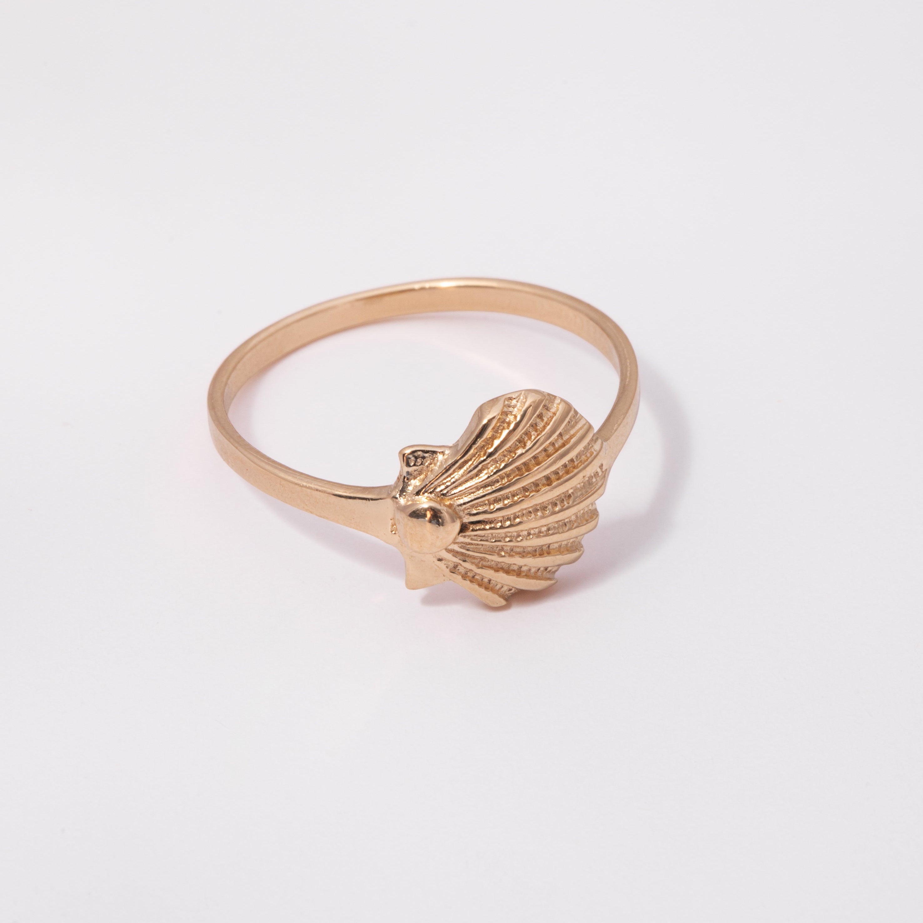 Dainty Shell Ring Stainless Steel 14K Gold 100% Waterproof Seashell Band Coastal Jewelry – Wavypopoyo